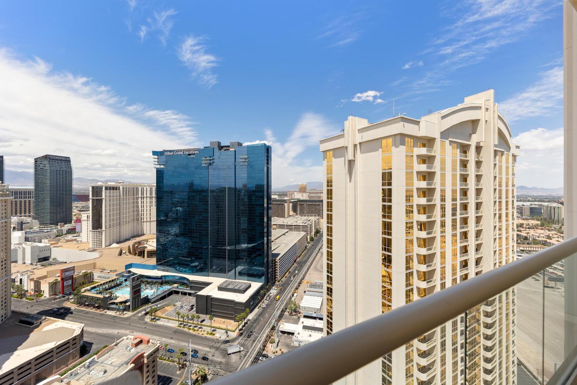 Lucky Gem Penthouse & Luxury Suites At Signature Resort, Balcony Strip View 2605 Лас-Вегас Екстер'єр фото
