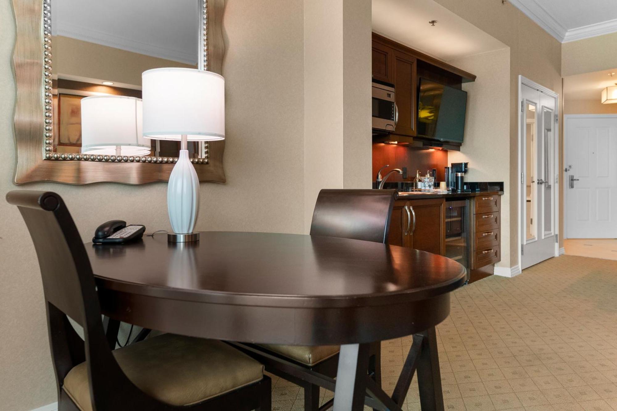 Lucky Gem Penthouse & Luxury Suites At Signature Resort, Balcony Strip View 2605 Лас-Вегас Екстер'єр фото