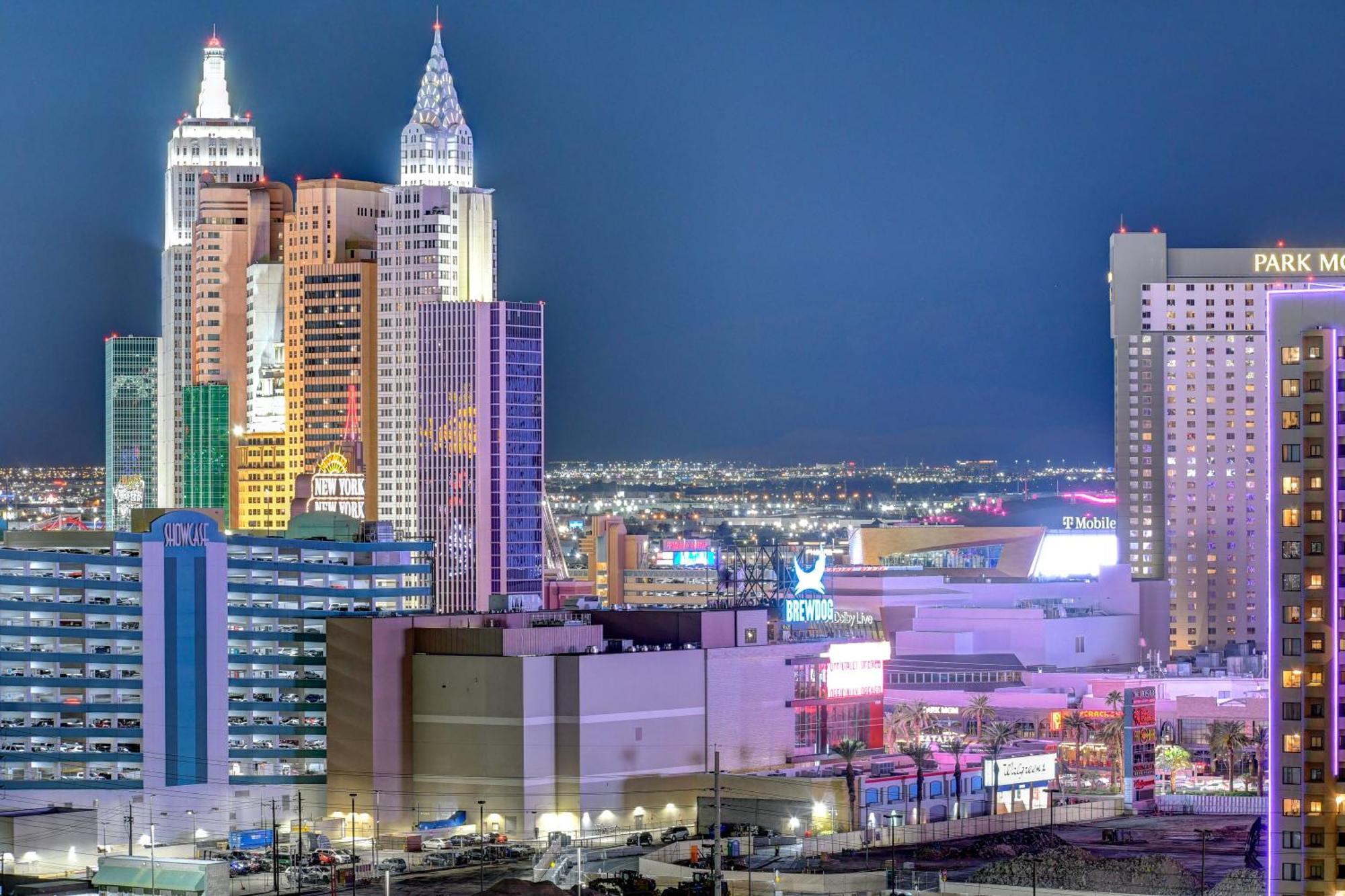 Lucky Gem Penthouse & Luxury Suites At Signature Resort, Balcony Strip View 2605 Лас-Вегас Екстер'єр фото